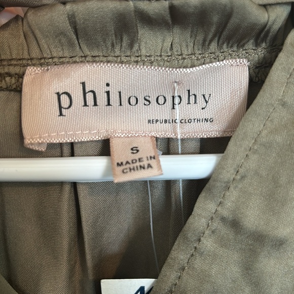 Green Philosophy Top - Picture 3 of 6